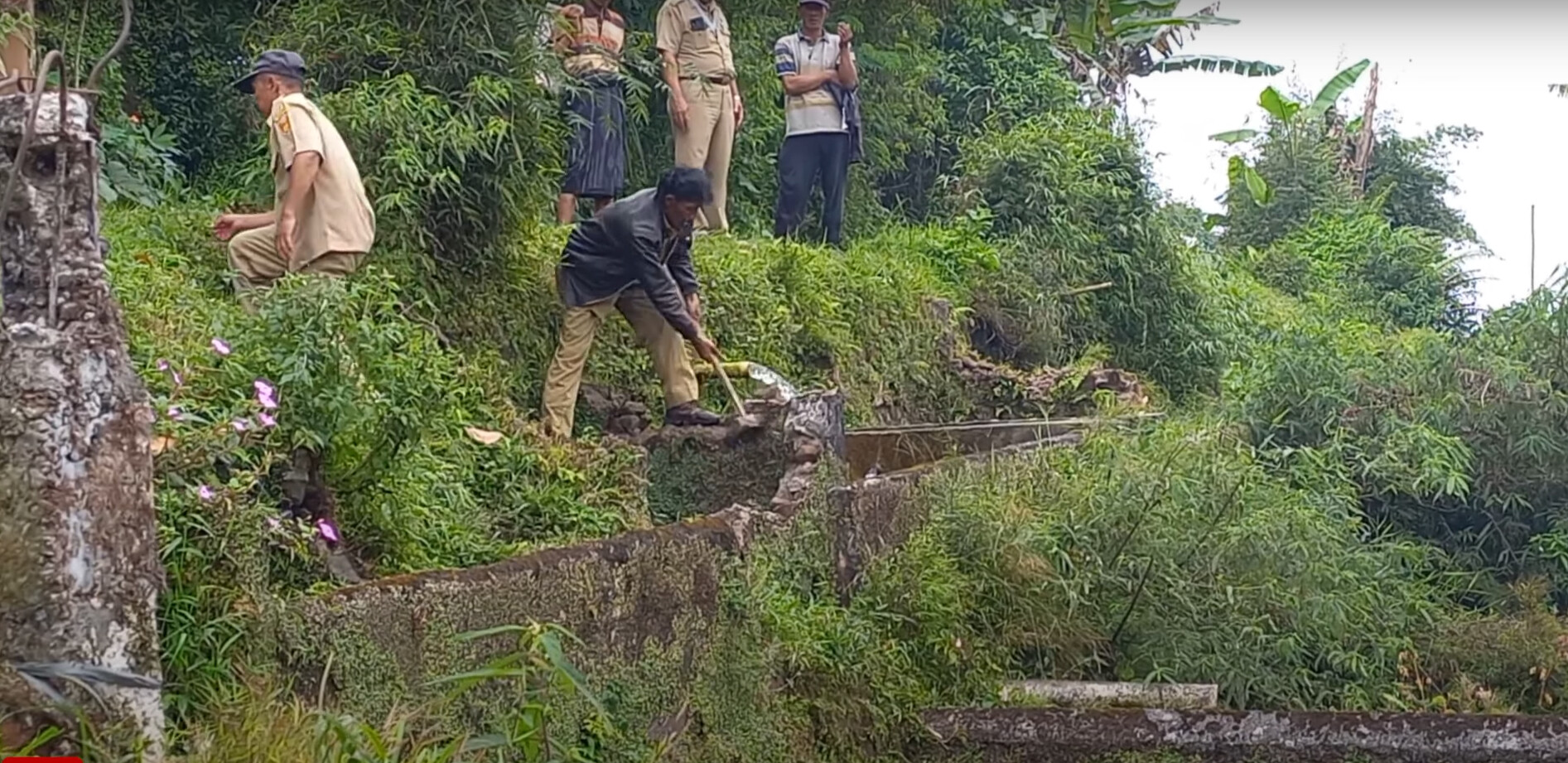 desa-tlogo-tak-luput-dari-pembongkaran-jamban-helikopter
