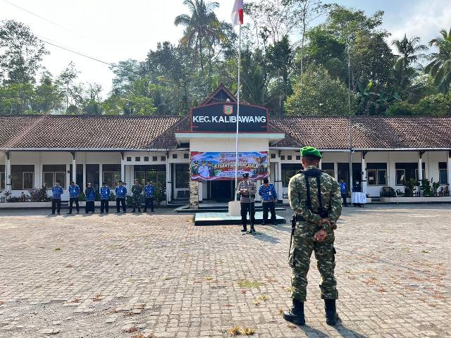peringatan-hari-kesaktian-pancasila-2026-di-kecamatan-berjalan-khidmat-kapolsubsektor-bertindak-sebagai-inspektur-upacara